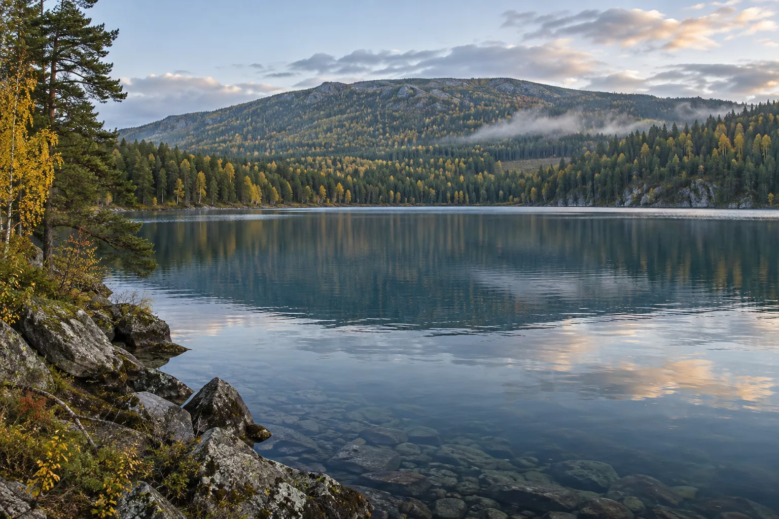 Осенняя ИИ-иллюстрация Большого Ишкуля: лесное озеро у подножия Южного Урала