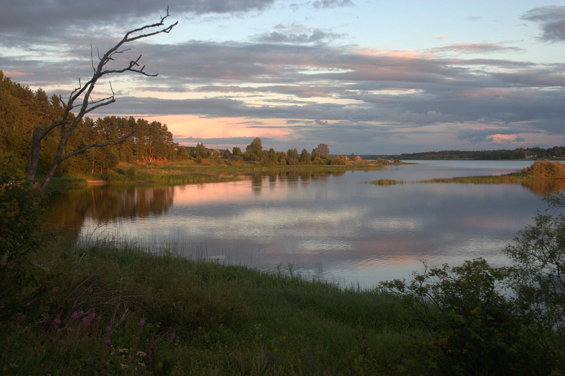 w:Lake Sterzh, Valdai, Russian Federation